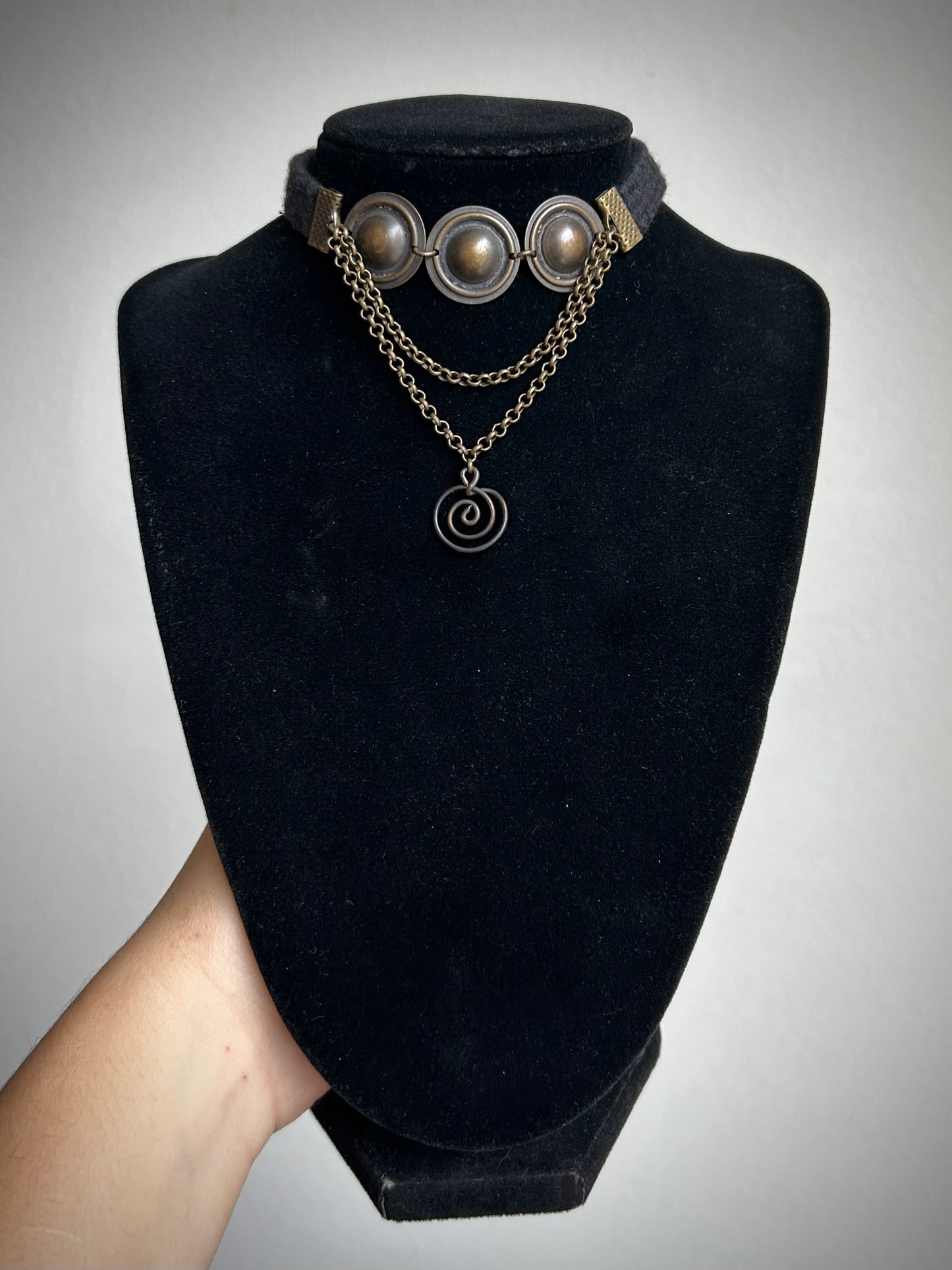 *Strange Adornments x Vavis Trenzitas* Ceniza Necklace + Earring Set